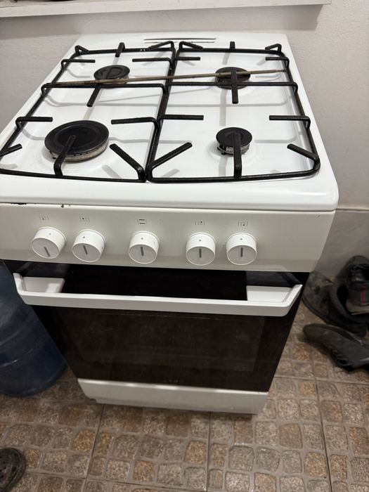 Продам газову плиту