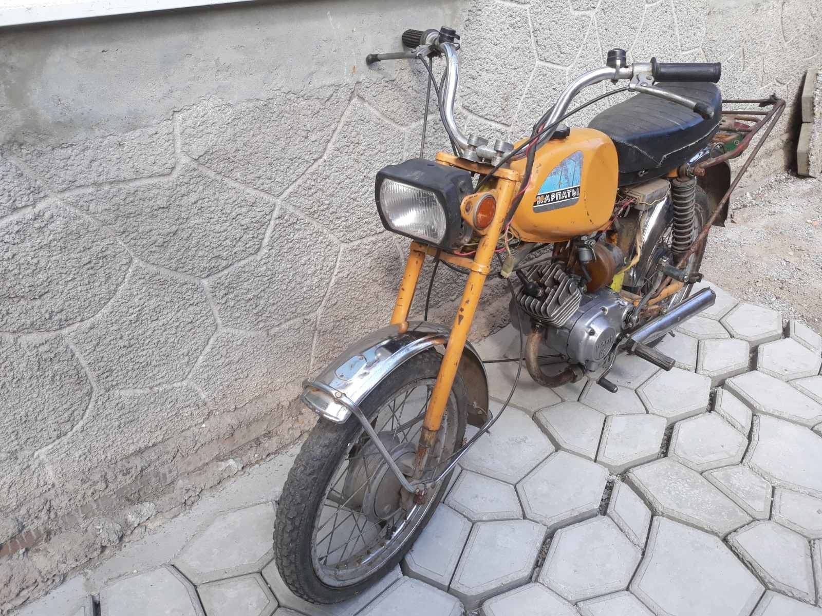 Продам мопед  Карпати