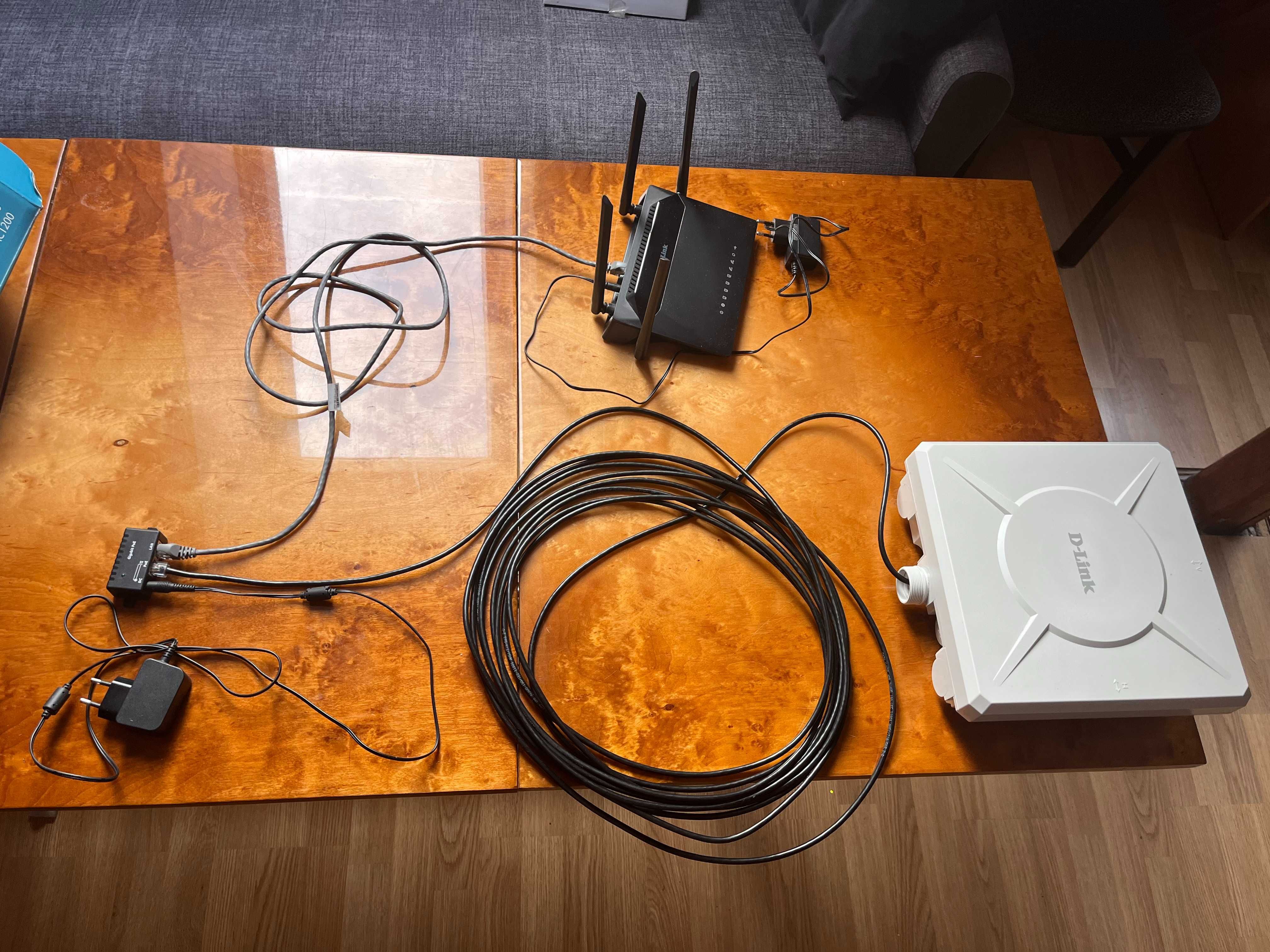 Antena zewnętrzna LTE + router Wi-Fi D-Link DWP‑812KT – zestaw