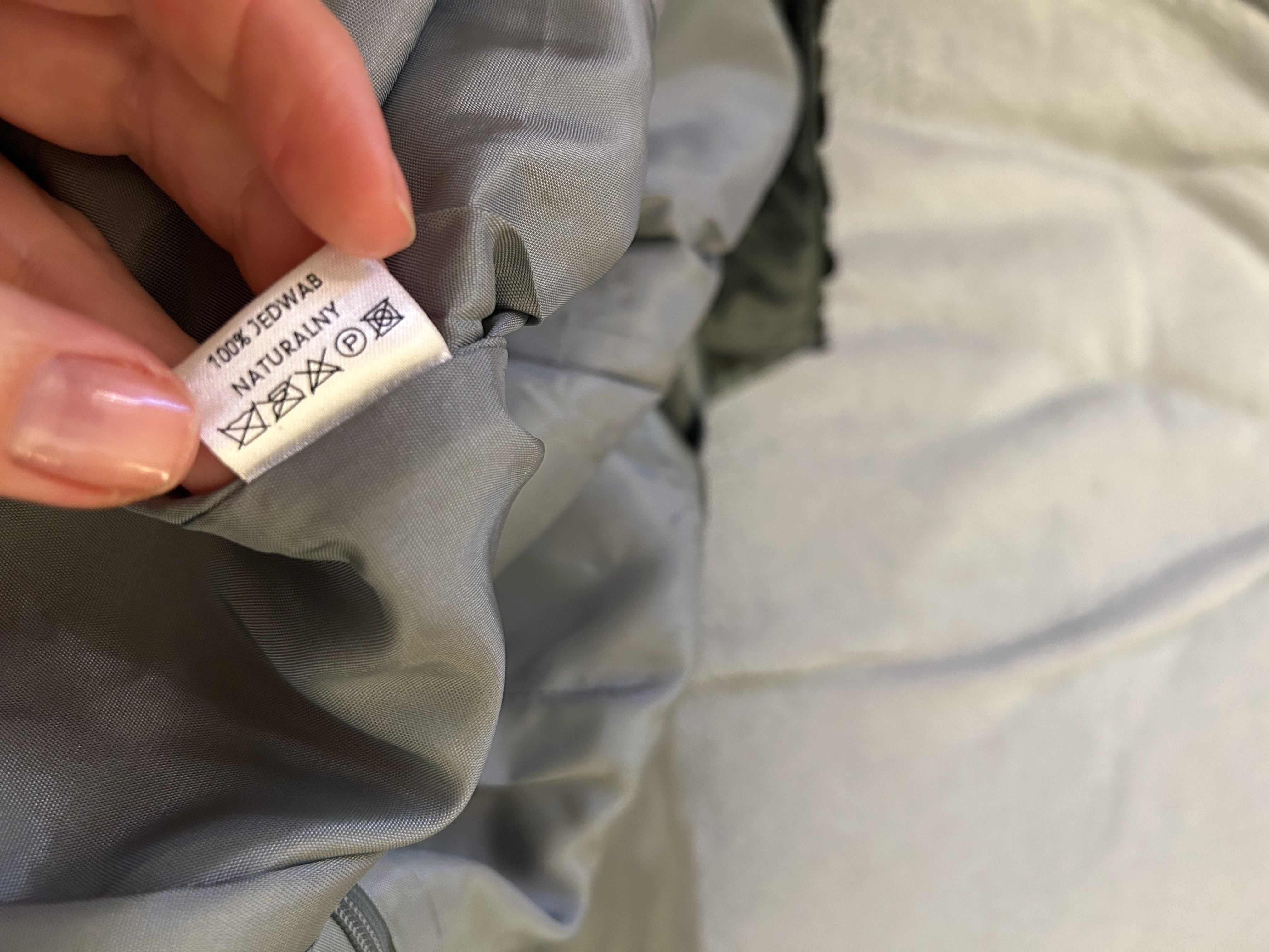 Długa elegancka jedwabna sukienka Simple 36