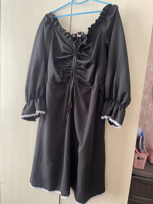 Плаття чорного кольору