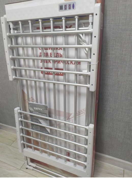 Сушилка для белья электрическая с таймером Zerix, Q-tap