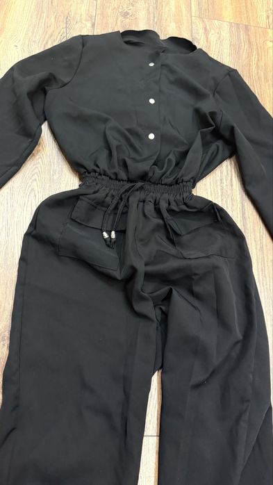 Комбінезон з штанами