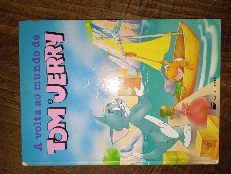 Livro Infantil Vintage "A Volta ao Mundo de Tom e Jerry"
