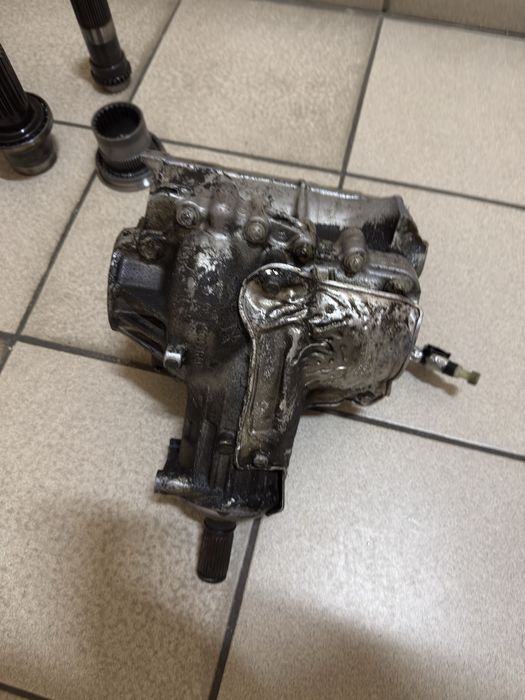 Роздатка Jeep Cherokee TrailHawk 2019