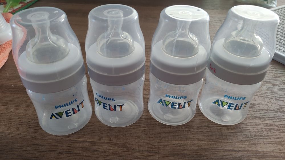 Biberões Philips Avent e outros