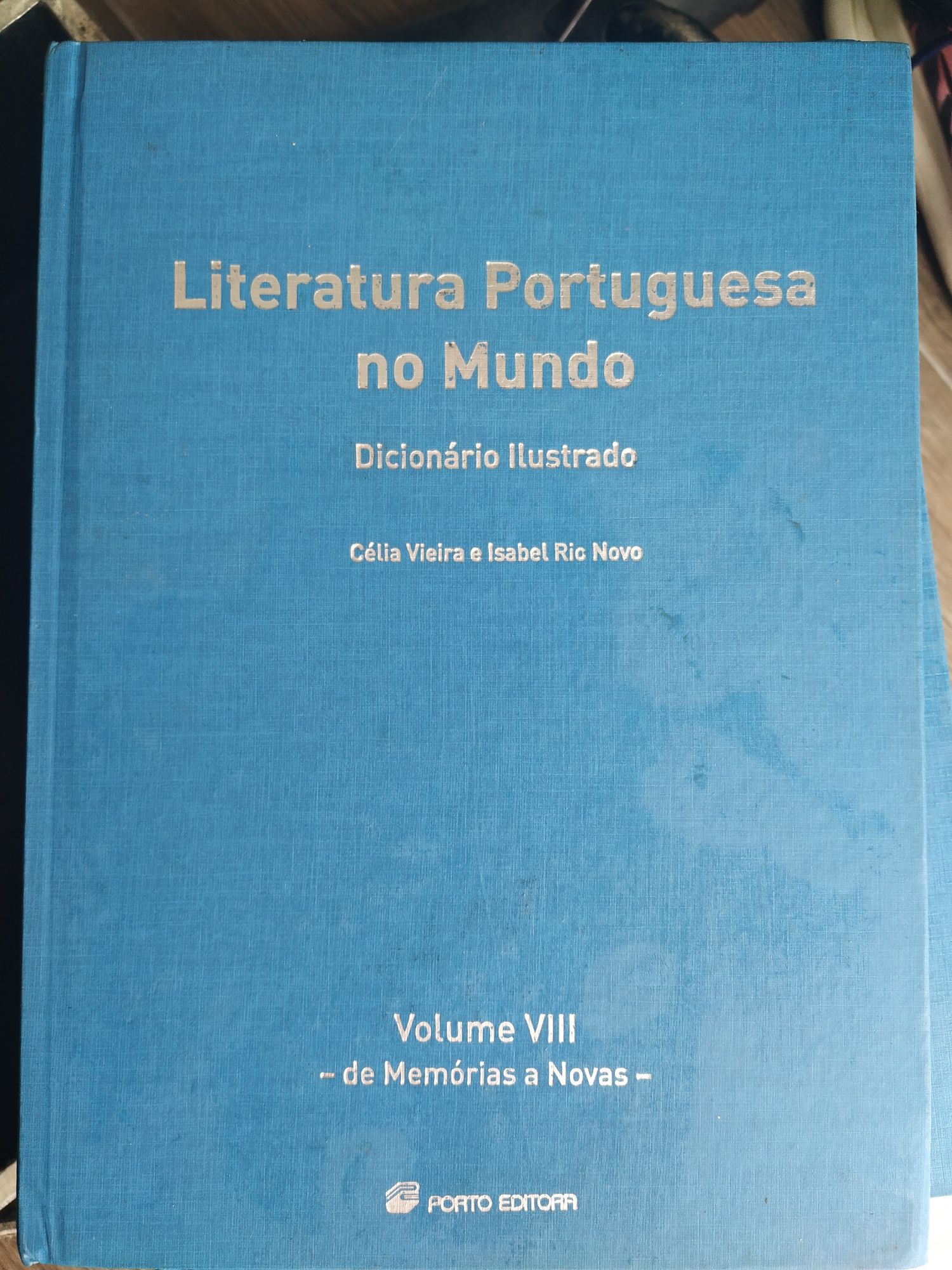 8- volumes Dicionário ilustrado