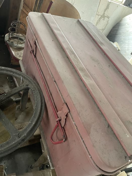 Skrzynia na przybory jeździeckie