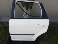 Drzwi lewe tylne lewy tył Ford Focus mk2 04-07r kolor N3 kombi