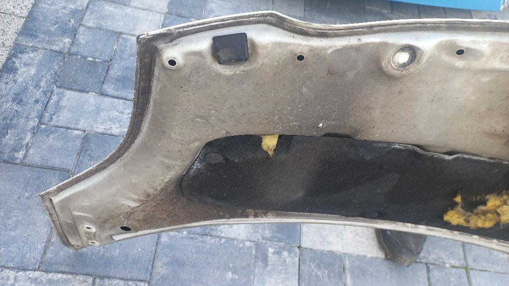 Toyota Yaris mk2 lift 09-11 maska biala 068