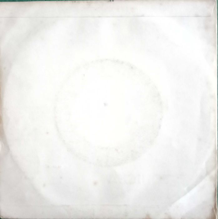 Tonicha	- - - - -	Mulher	- - - - -	Single