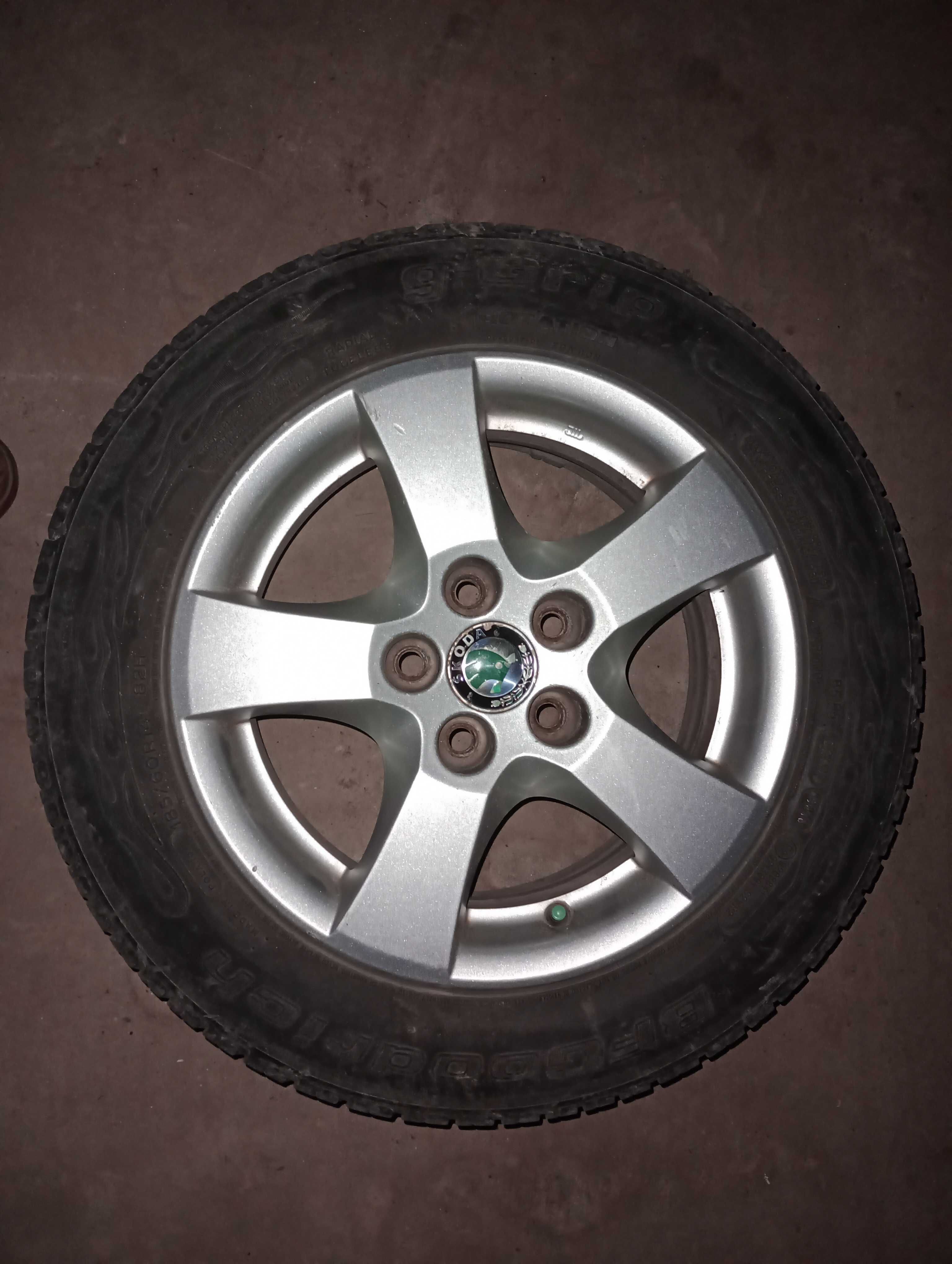 Koła z oponami letnimi 185/60 R14 do Skody Fabii I
