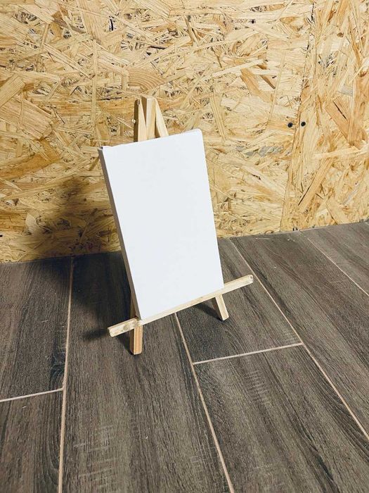 Грунтоване полотно для малювання. Холст для рисования