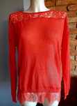 Sweter marki Guess