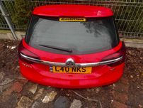 Klapa tył opel insignia kombi lift kompletna