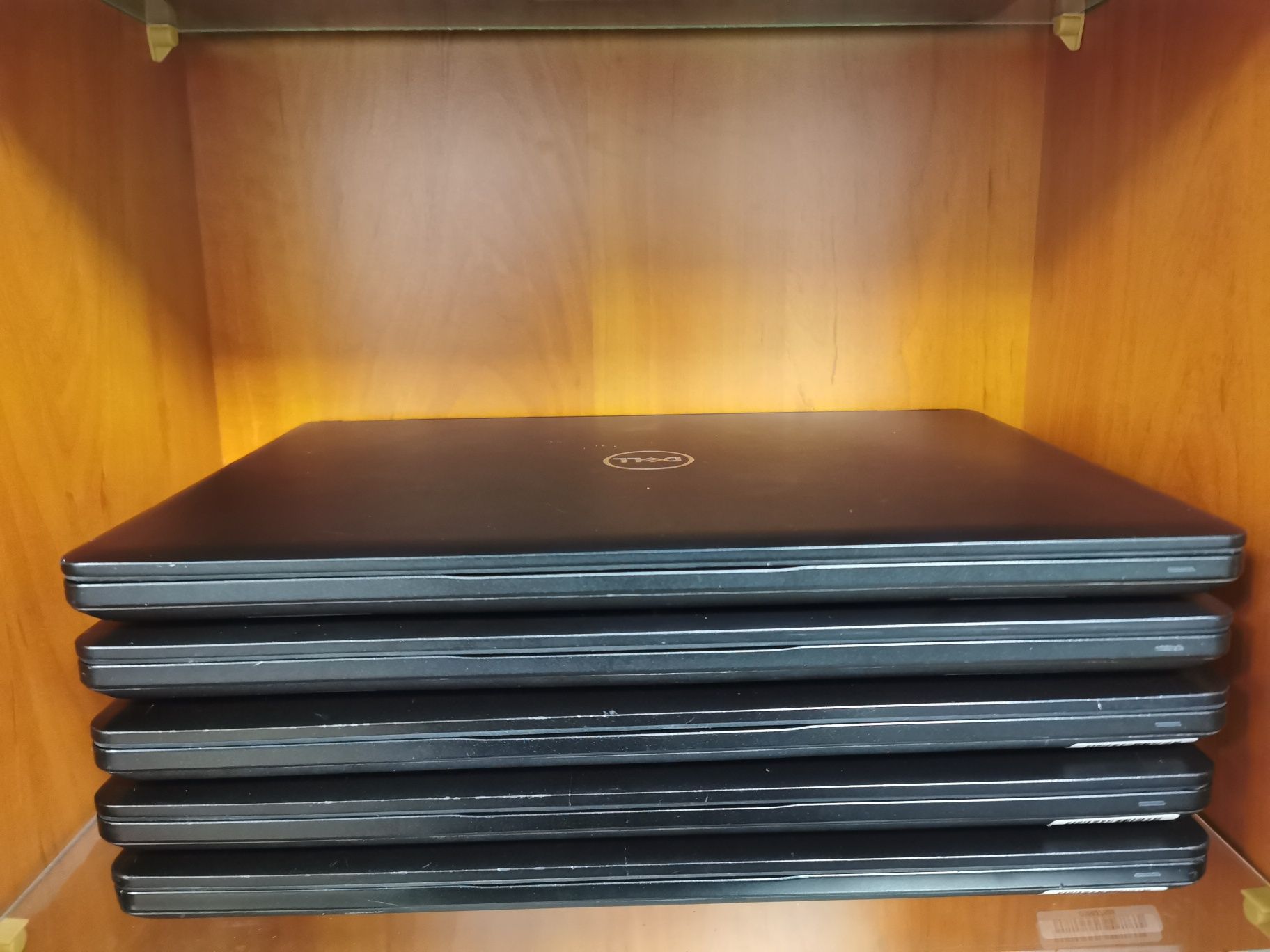 Dell 5490 win 11 i5 8gen / 8gb ddr4 / ssd m2 250gb