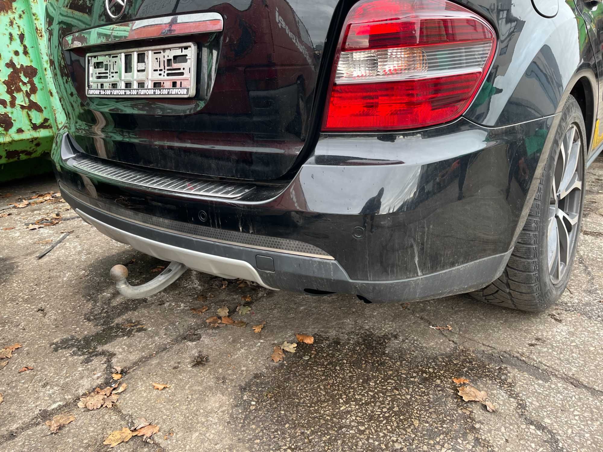 Zderzak tył tylny PDC 040 Mercedes ML W164