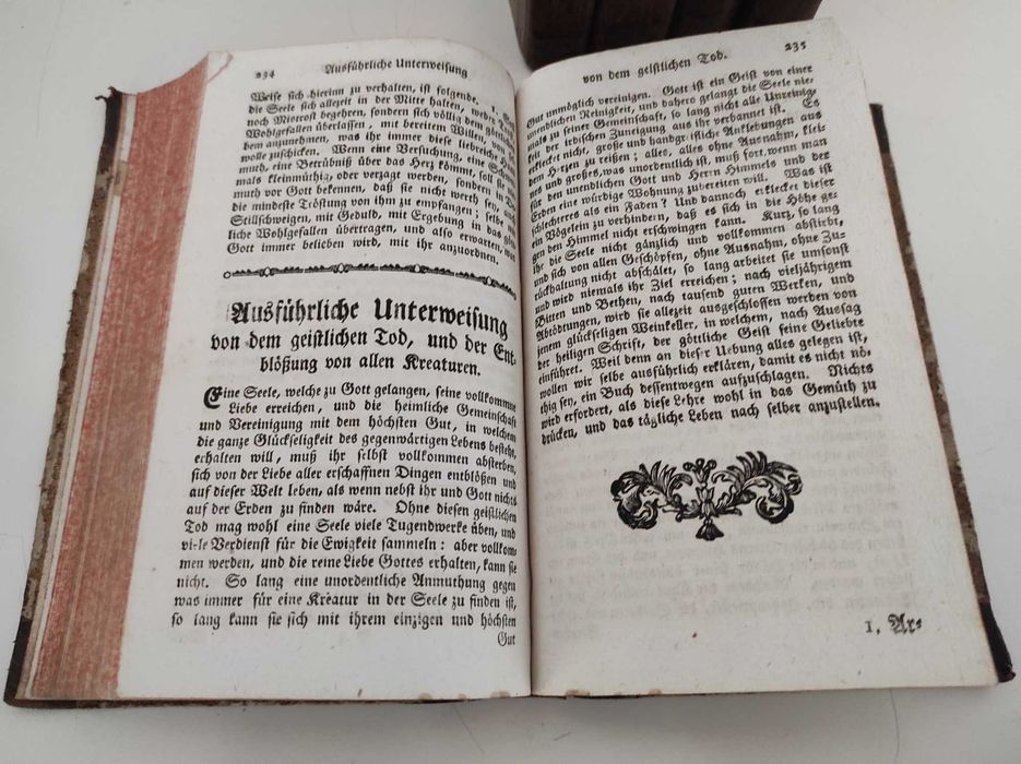 Старинные редкие книги. XVIII век.