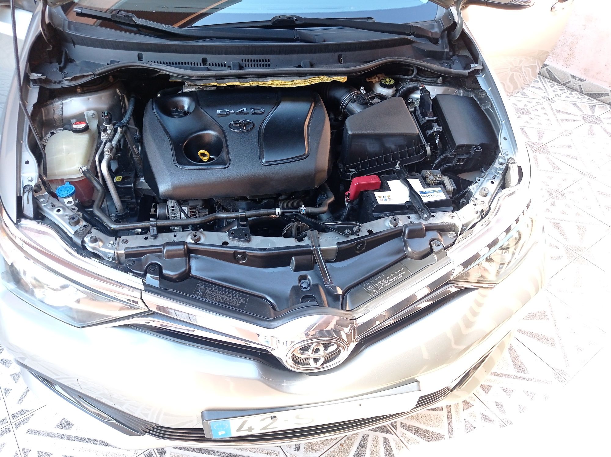 Toyota Auris 1.4D4D pack tekno + sport