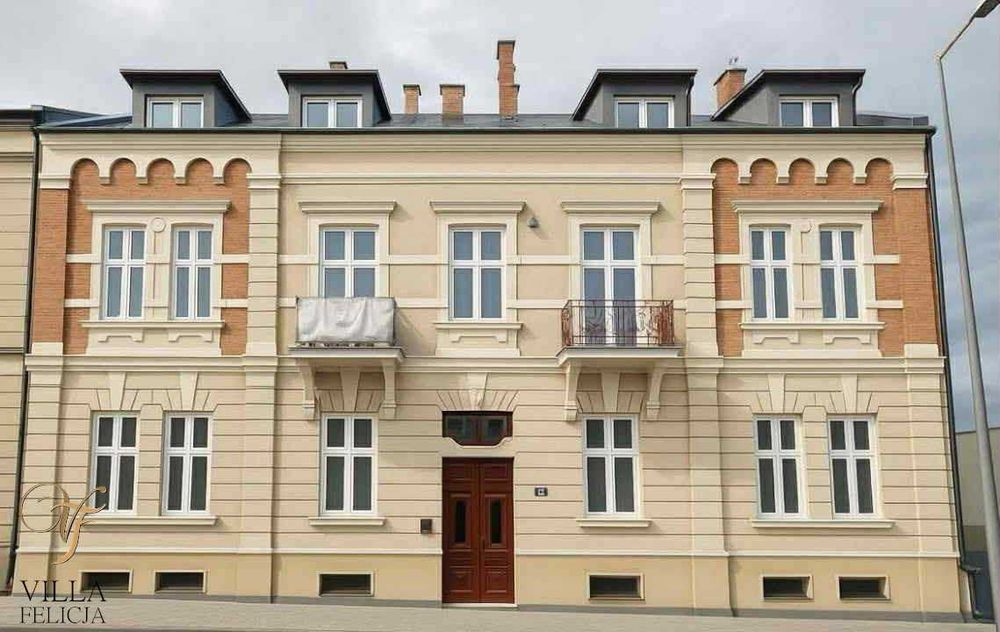 Lokal mieszkalny (9) w centrum Jasła, II piętro, 80,22 m.kw. + piwnica