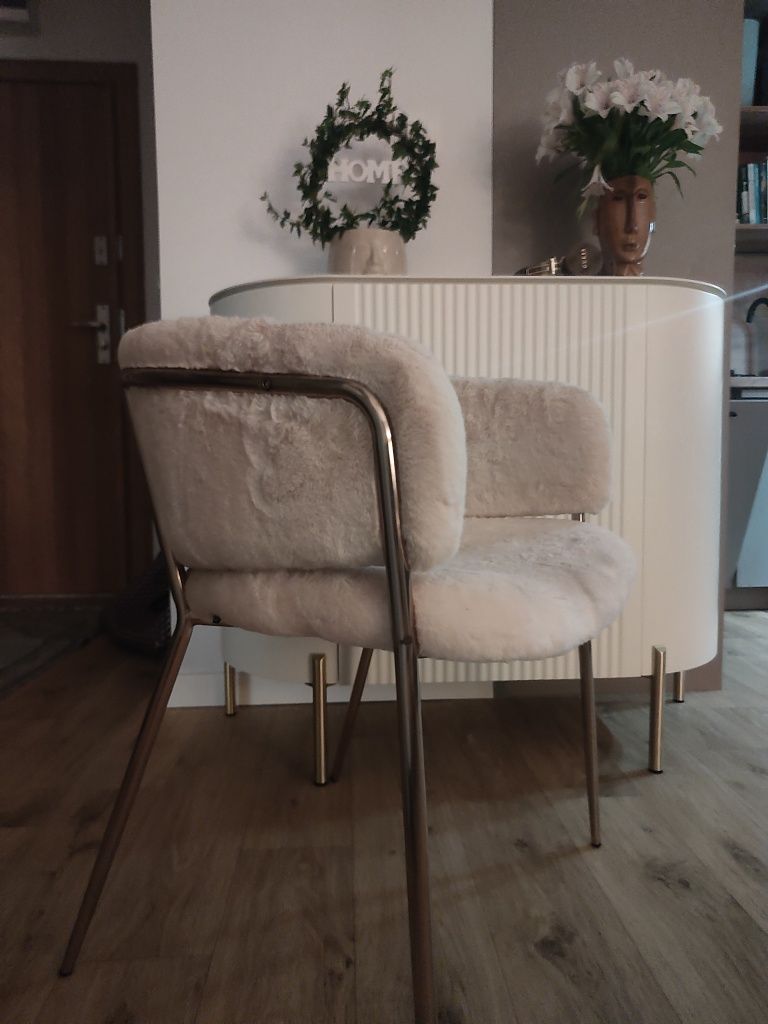 Krzesło 2 sztuki LaForma w cenie 1