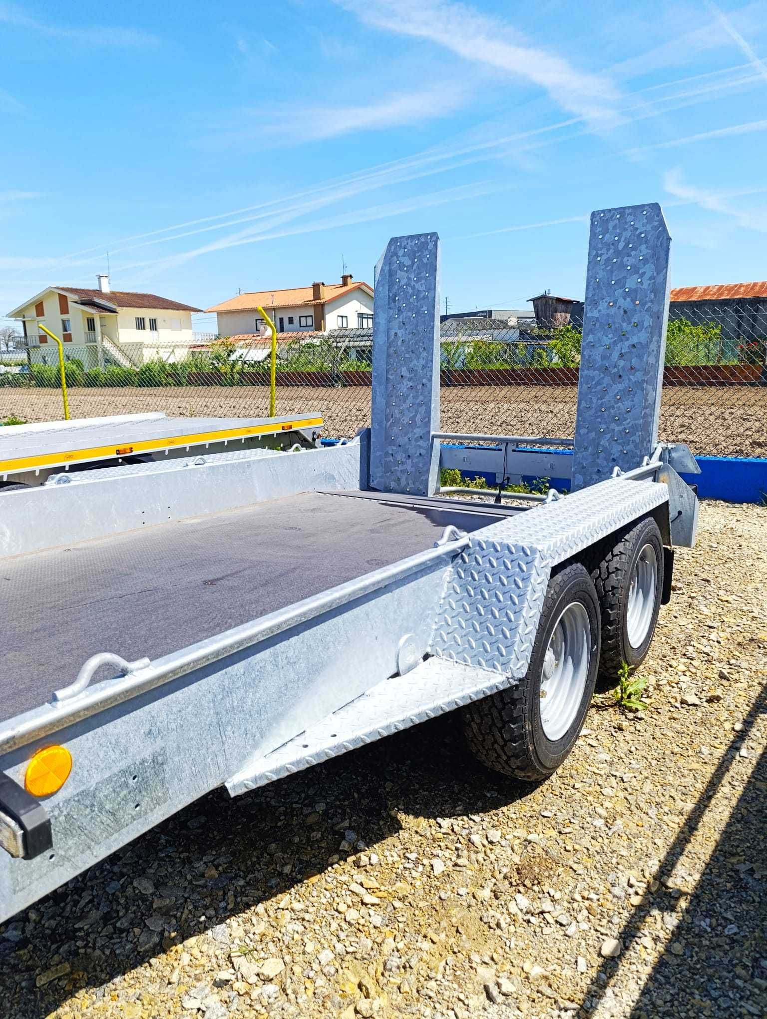 Atrelado reboque porta máquinas gama pro