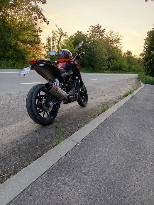 Продам мотоцикл КТМ Дюк 125