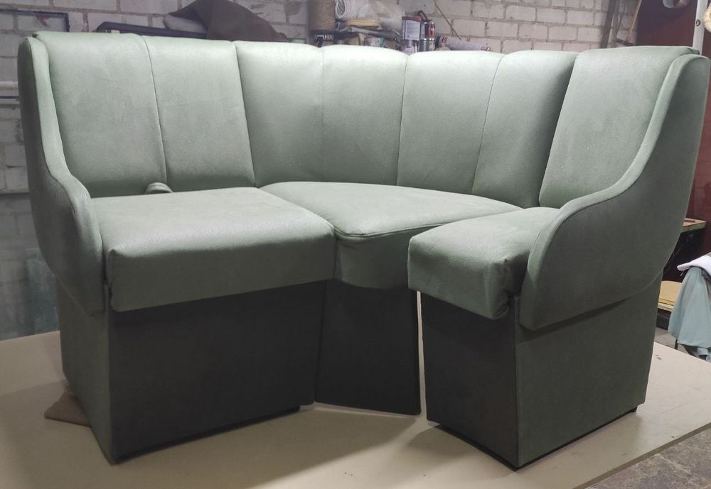 Ремонт та перетяжка м,якої мебелі,дивани,кресла,стільці