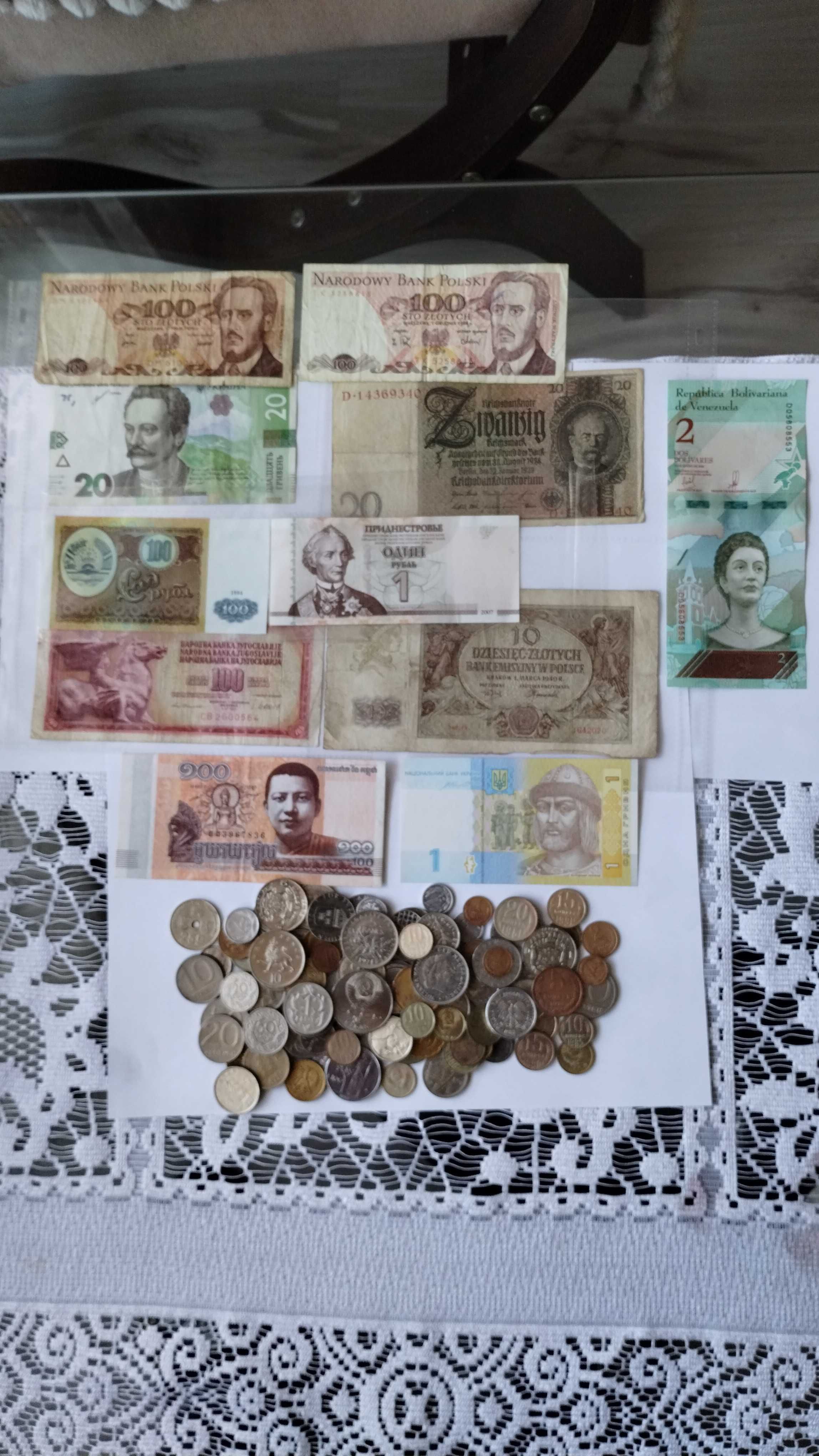 Banknoty o monety mix świata