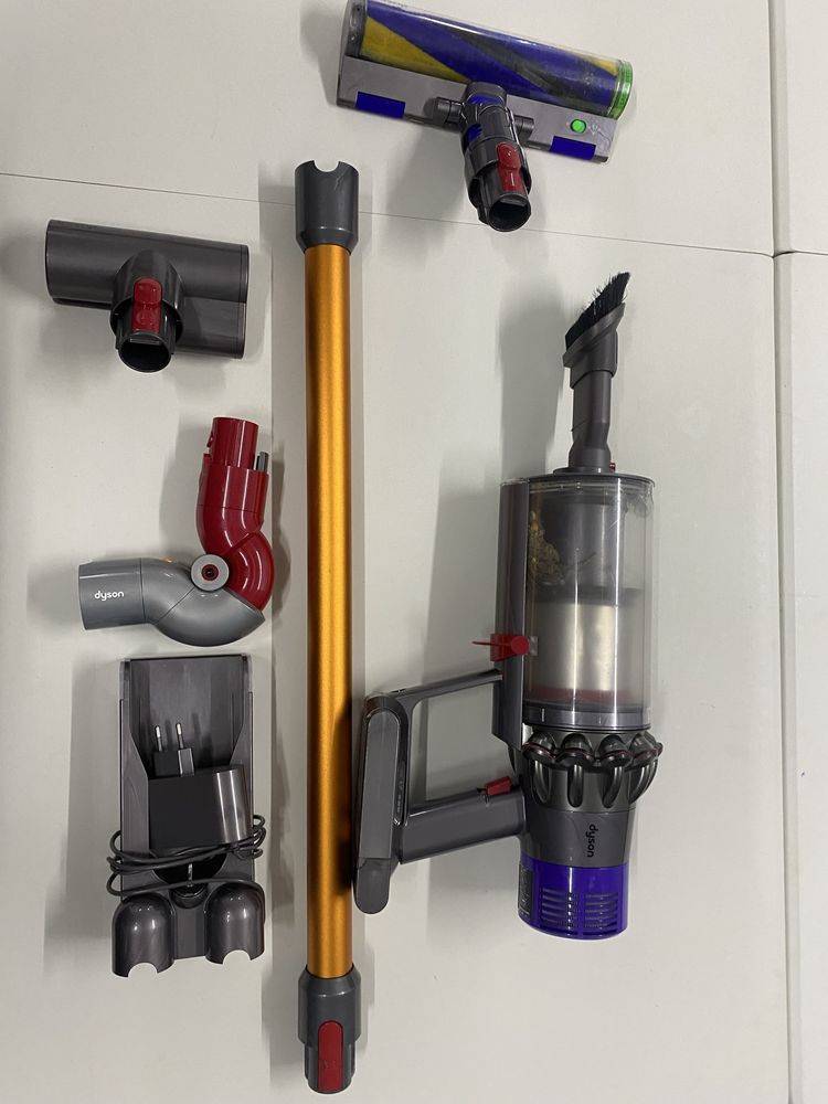 Aspirador Dyson V10 2 modelos