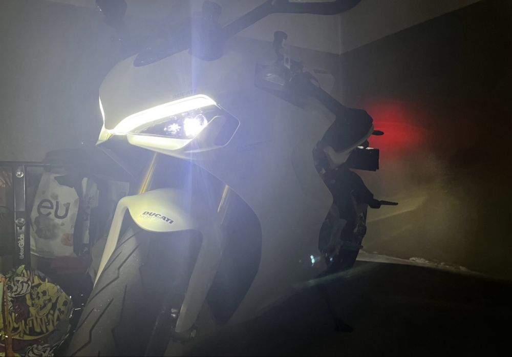 Ducati Supersport 950