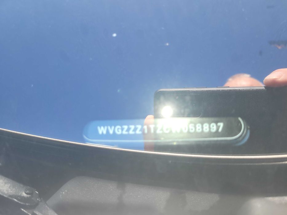 продаю власний автомобіль VW TOURAN