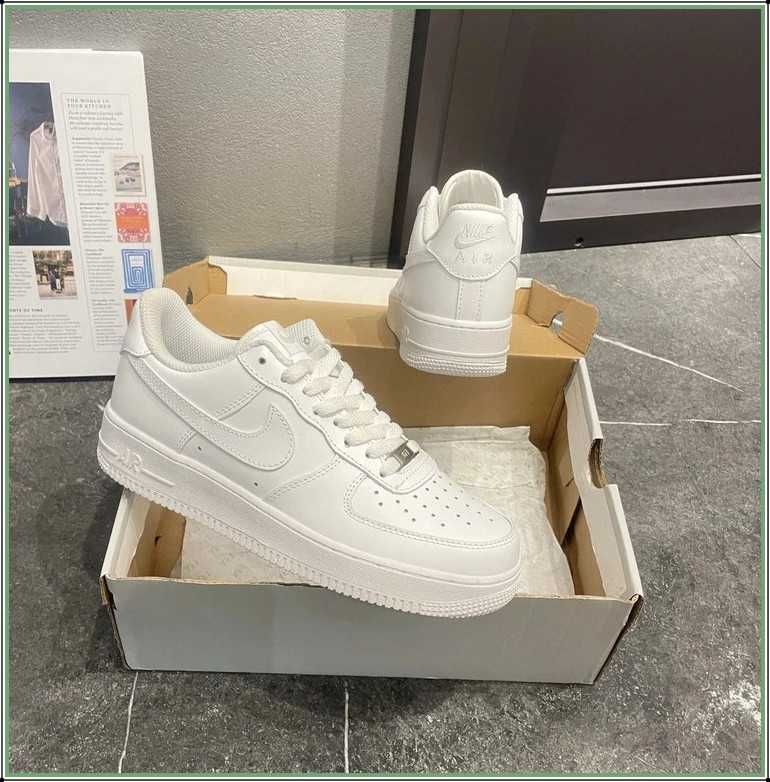 Buty/Nike_AirForce1White "Nowe Trampki" Roz. 40