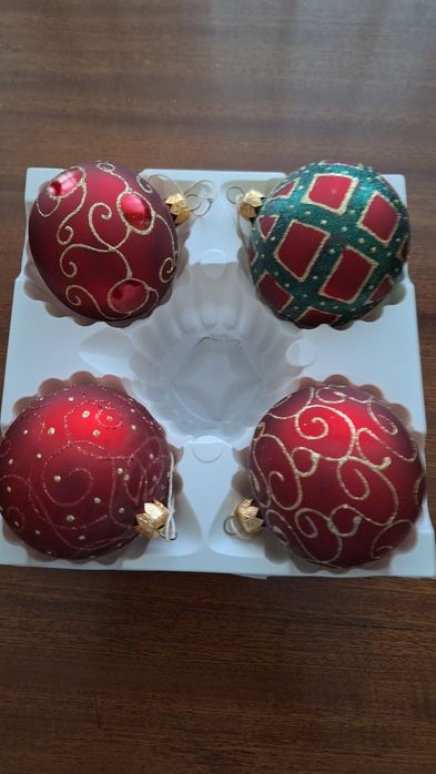 Stare bombki choinkowe PRL czerwone ze złotem 4 szt