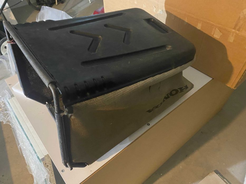 Silnik kosiarka HONDA HRG465C2  2,9kW, kosz na trawę i inne części