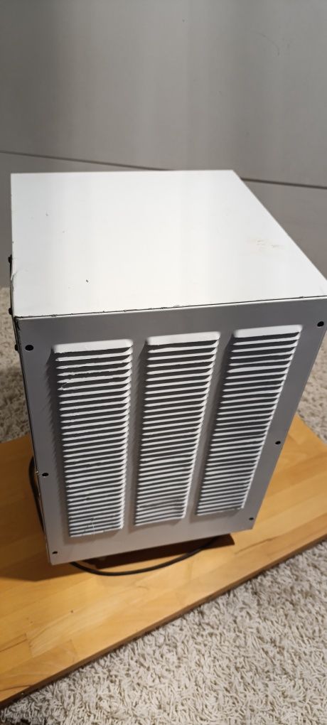 Osuszacz powietrza budowlany TROTEC-TTK 140S.