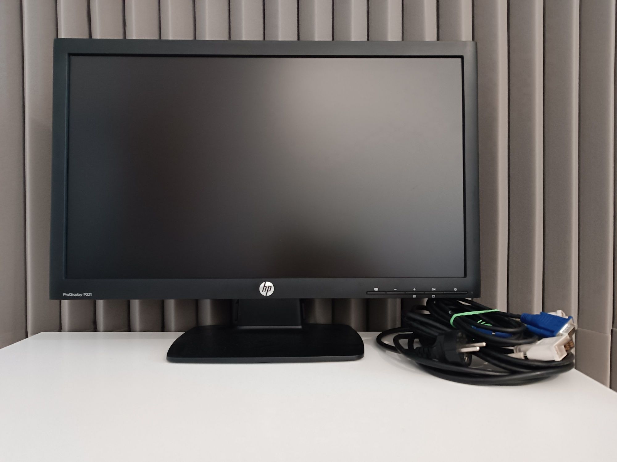 Monitor 21,5" HP P221 VGA DVI 100% sprawny