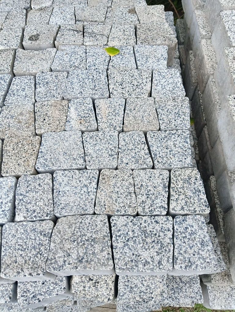 AVANTI  gr.8 cm kostka brukowa powierzchnia płukana