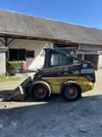 Miniładowarka New Holland ls170 bobcat
