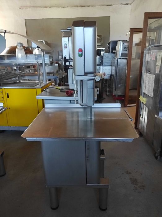 Стрічкова пила. Стрічкова пила для м'яса. Kolbe K330.