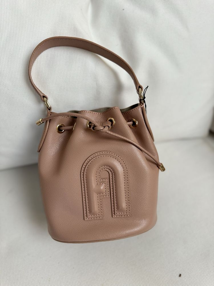 Сумка кросбоді Furla Clio