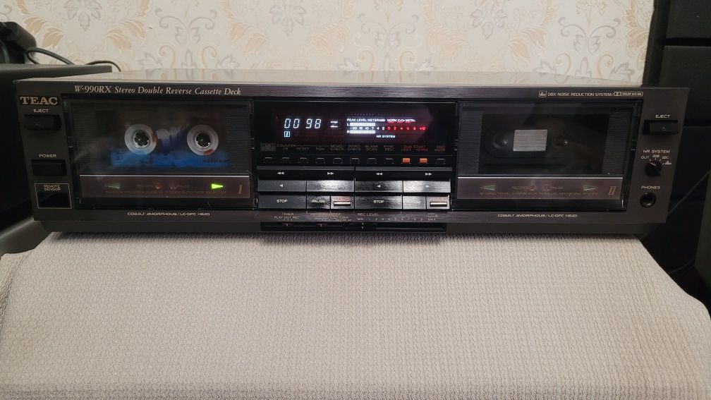 Топова подвійна кассетна дека Teac W-990RX
