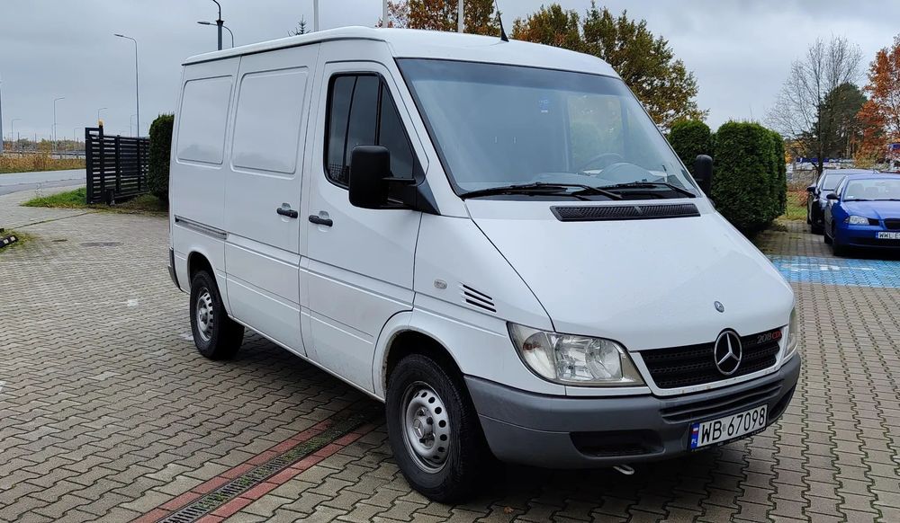 Mercedes-Benz Sprinter  Mercedes Sprinter 208 CDI 2.2 2005r – 226 tys. km – sprawny, zadbany