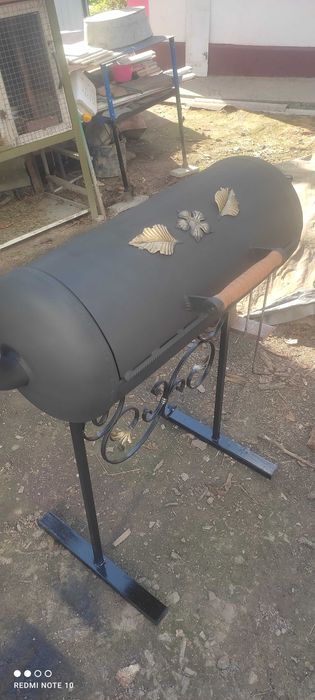 Мангал з газового балона.