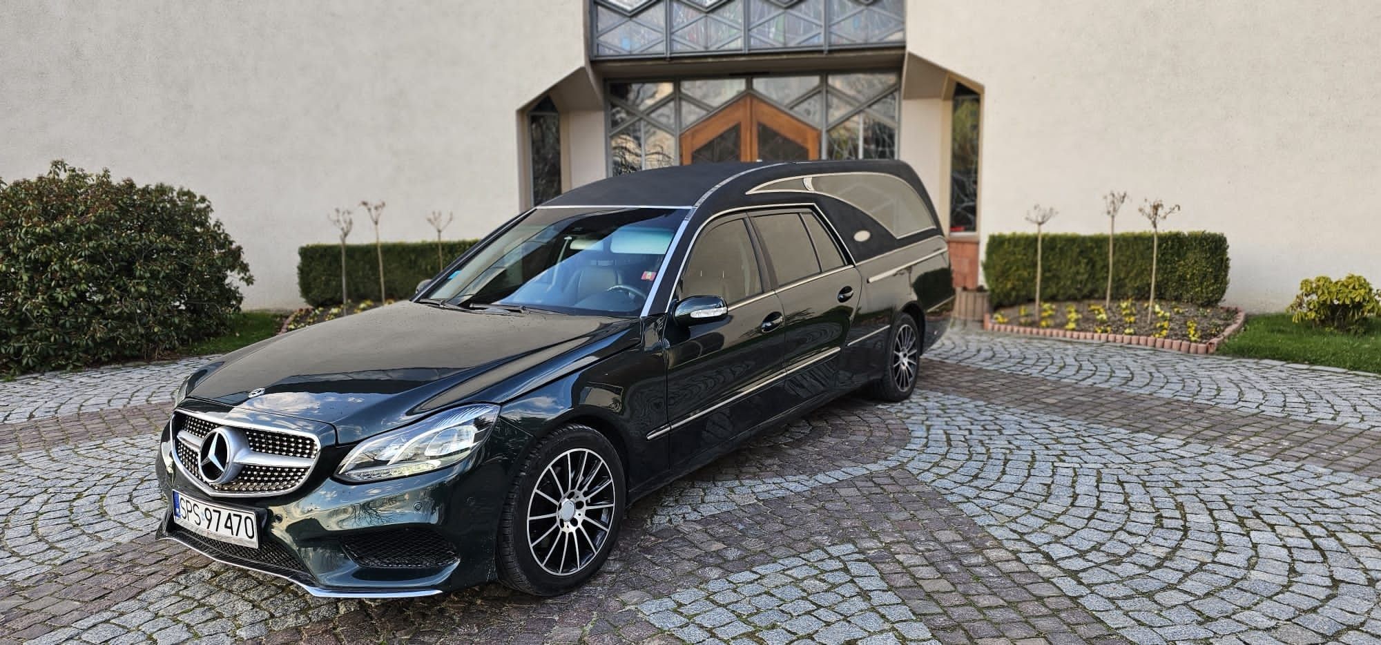 Mercedes E 280 CDI Karawan pogrzebowy Intercar W212