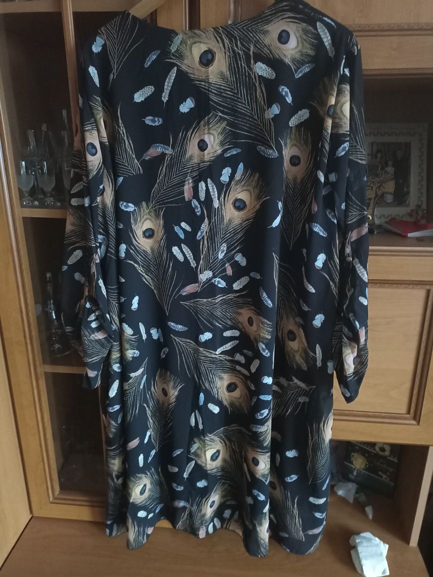 Sukienka tiulowa z podszewką w pasie pióra r. 3 xl