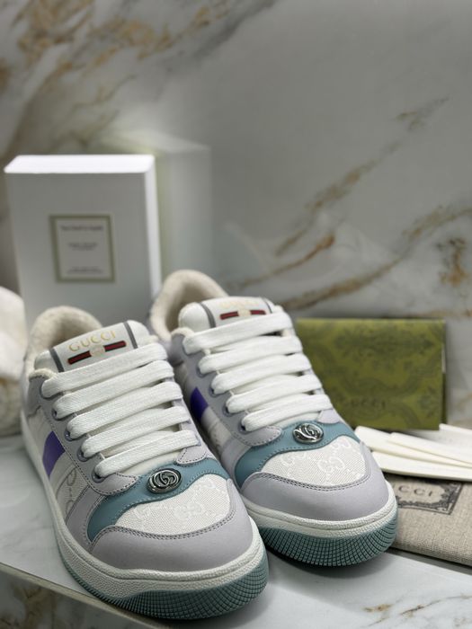 Нові кросівки Gucci