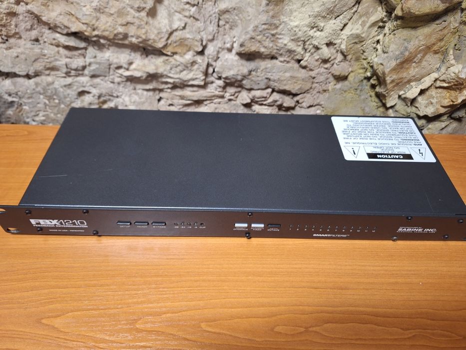 Sabine FBX-1210 cyfrowy eliminator sprzężeń 1x12