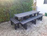 Mesas de jardim. 1.80x65;  2.40x 88 cm,  Com dois ou 4 bancos. Para So