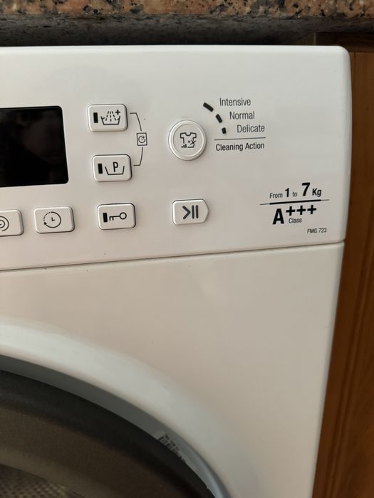 Máquina de Lavar Roupa Hotpoint ARISTON